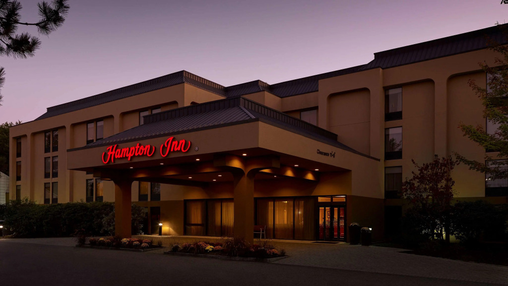 Hampton Inn Portland Airport