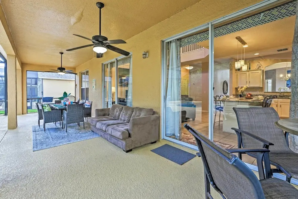 14 Mi to Disney Parks: Spacious Kissimmee Home