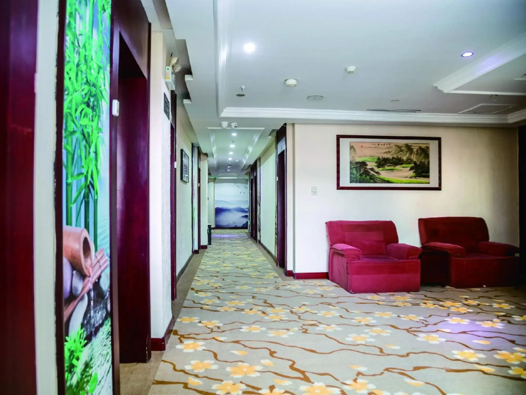Holiday Inn Hebi Xianhe Lake (Qibin Avenue Municipal Government Branch)