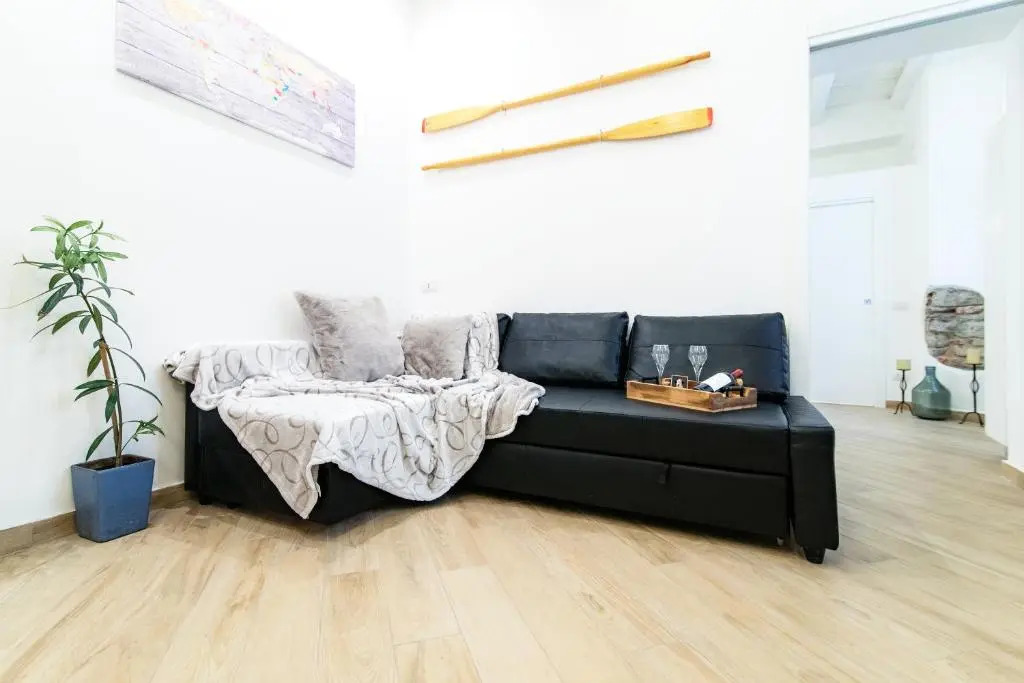 Urban Flat Via Diaz 105