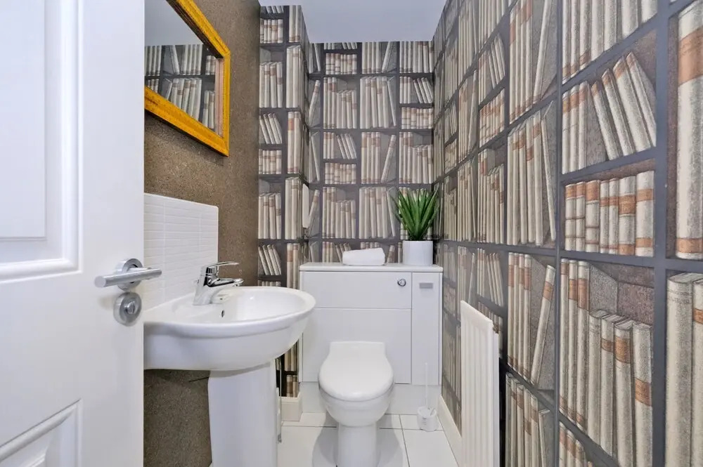 Bright Family Townhouse With Stunning Views Over Royal Deeside