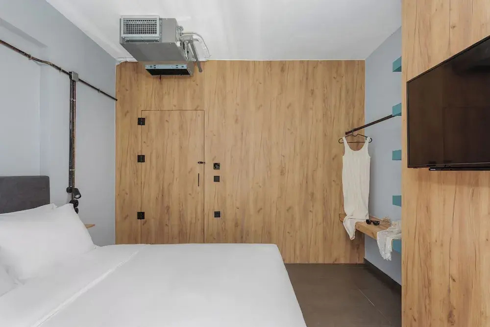 THE URBANIST •inner city residences•