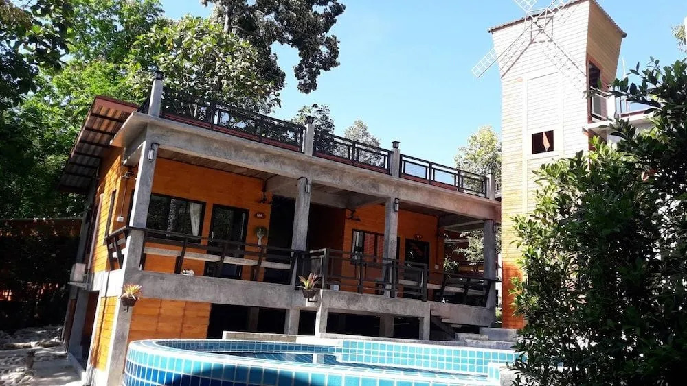 Plainam Resort