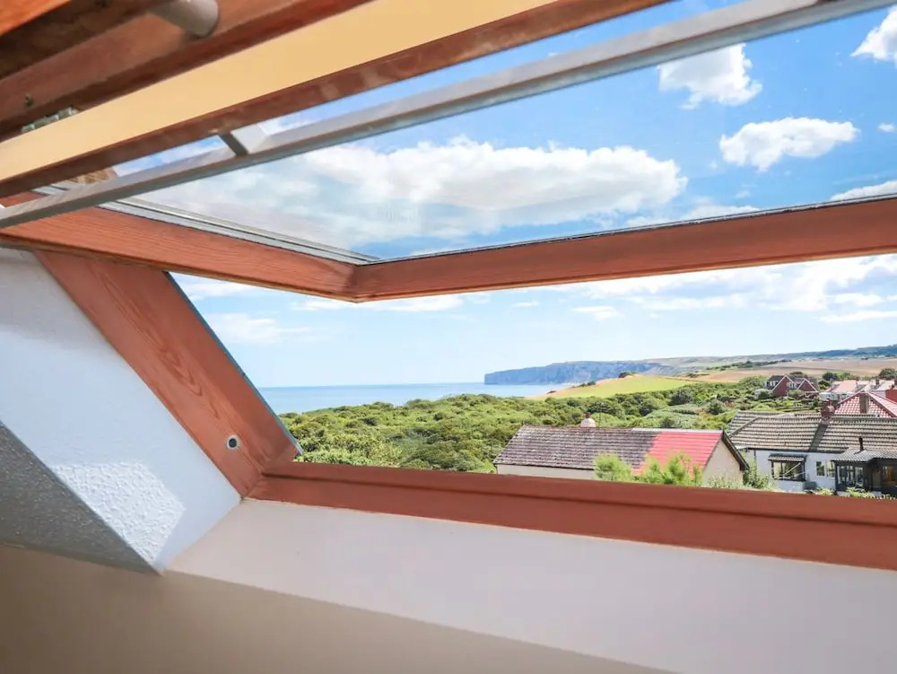 Sunny Crest - Uk34724