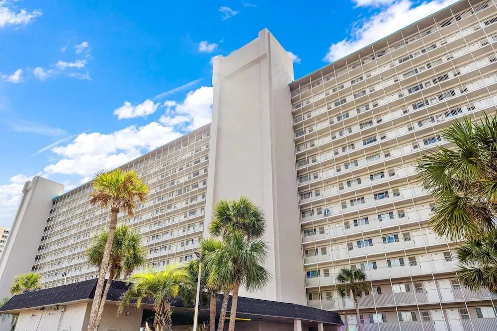 The Summit Unit 512