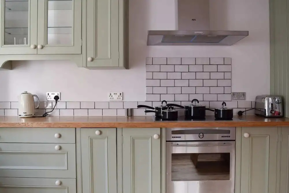 Charming 3-bedroom Garden Flat In Edwardian Terrace