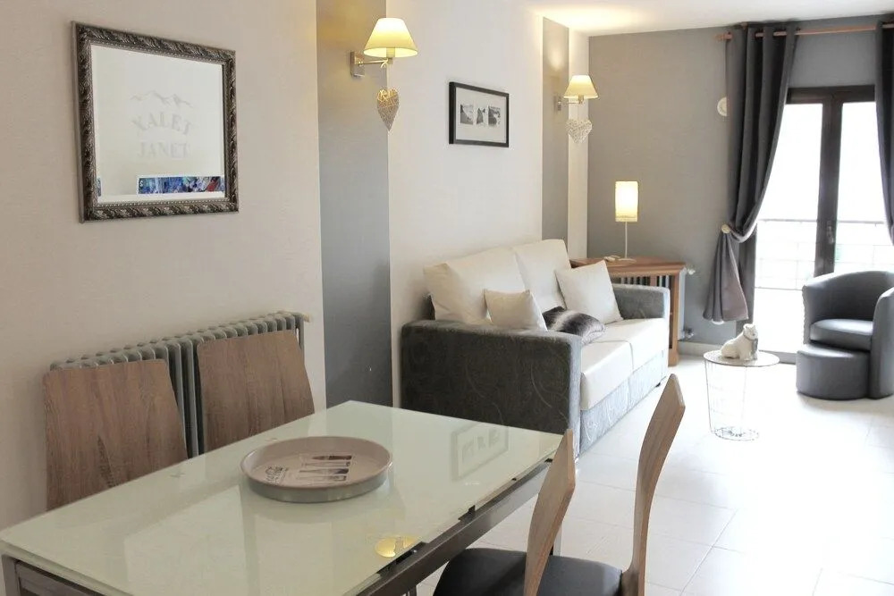 PROMOCIONS ERTS Apartments