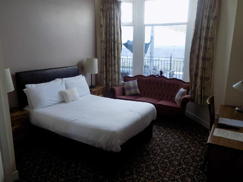 Ocean Hotel