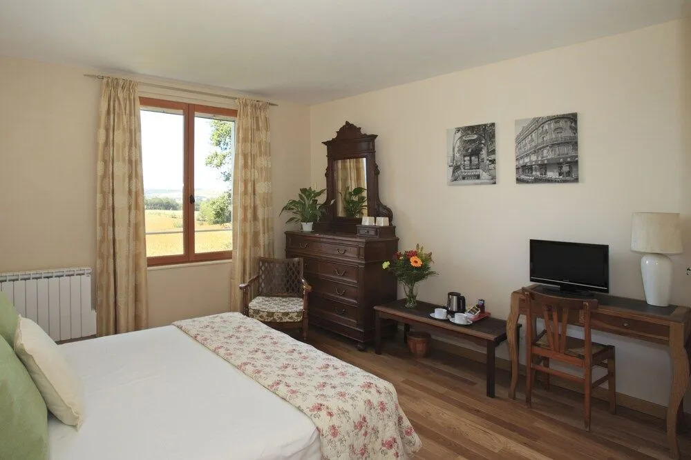South Tarn Gites - Deluxe and Tranquil near Lautrec Village