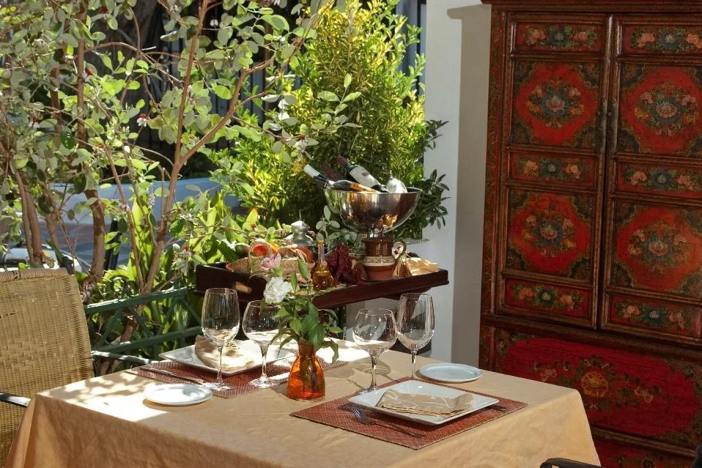 Hotel Alcadima