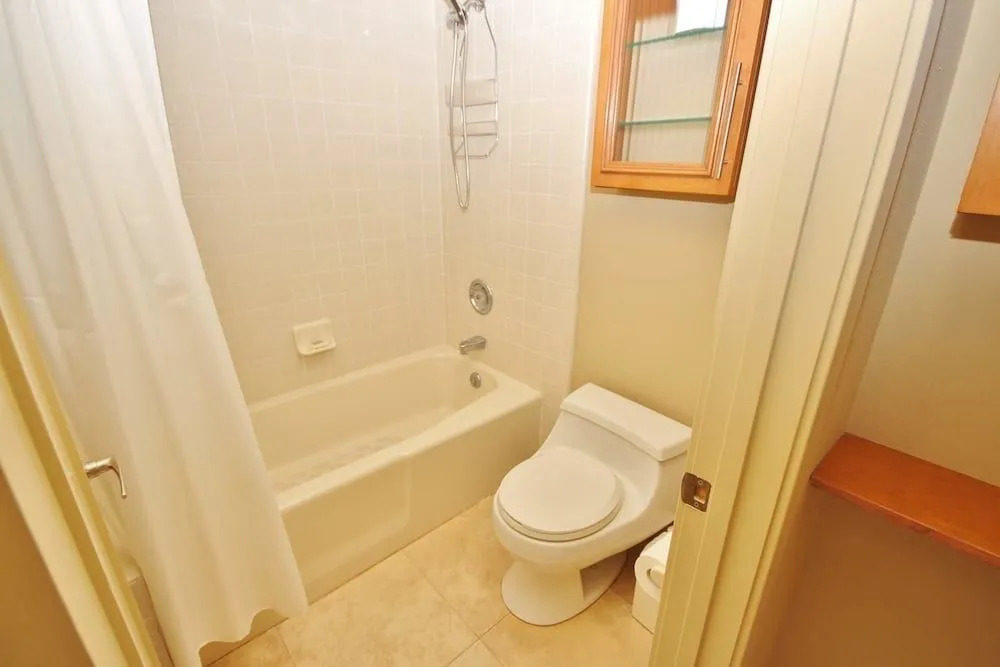 Ebb Tide 703 Apartment 2