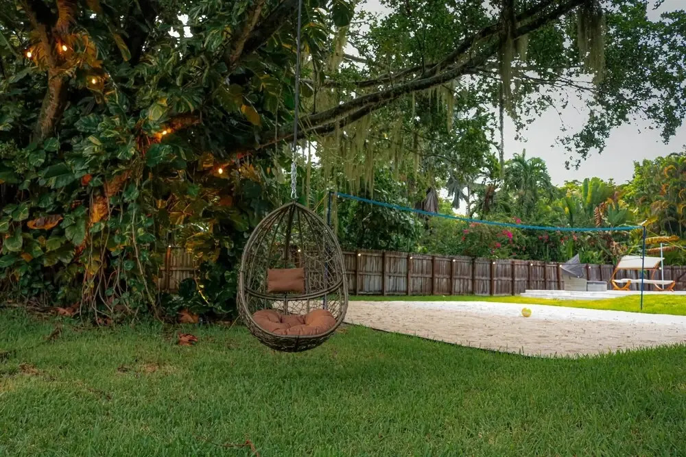 Boho Villa 4BR Villa With Canal View Sand VB CT