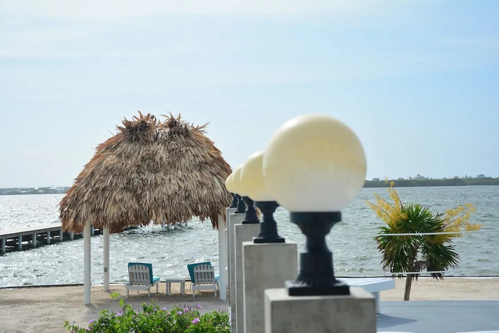 Casas de la Caye Villas