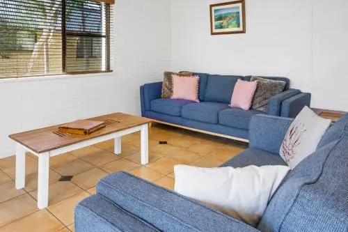 2/56 Lawson Street@Clarkes Beach