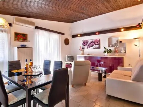 Apartments Ana 167