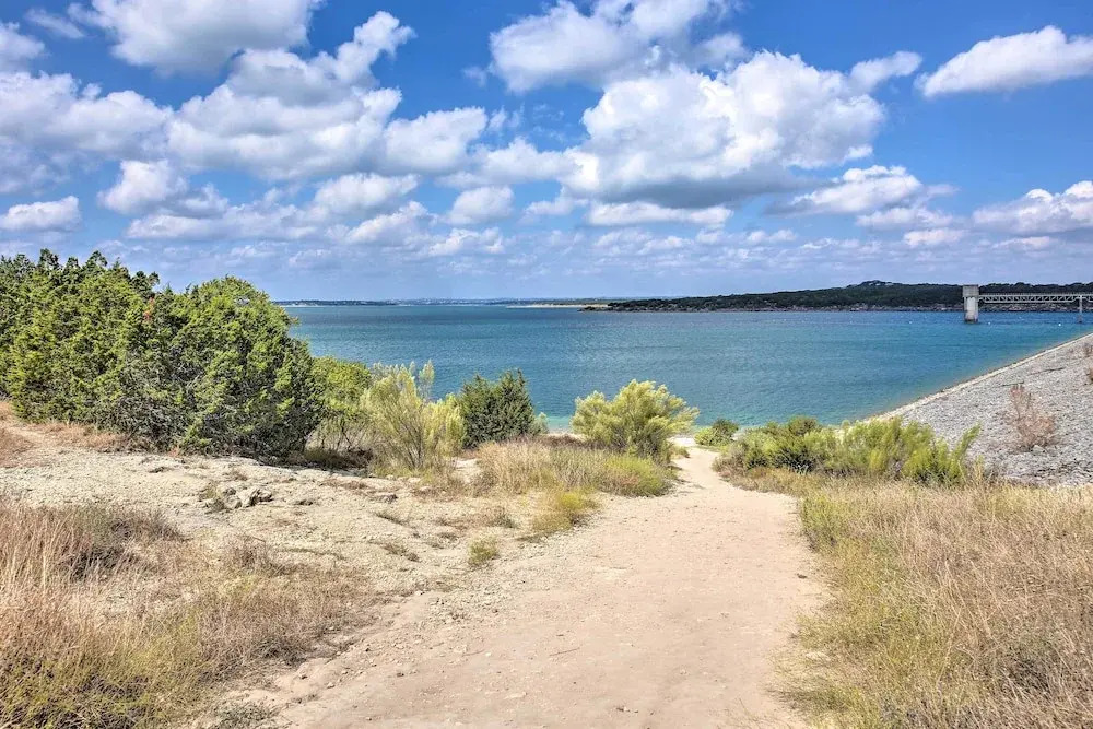 Cozy Canyon Lake Cottage: 1 Mi to Guadalupe River!