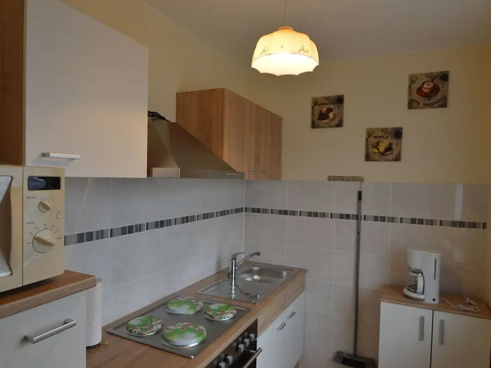 Spacious Holiday Home in Schillingen with Garden