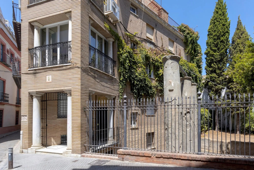 Magnificent 3BD apartment in Santa Cruz neighborhood. Aire II