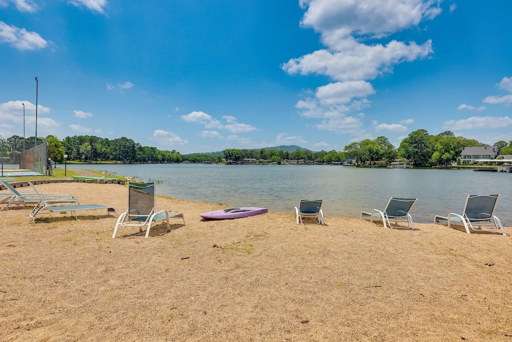 Hot Springs Resort Condo ~ 7 Mi to Bathhouse Row!