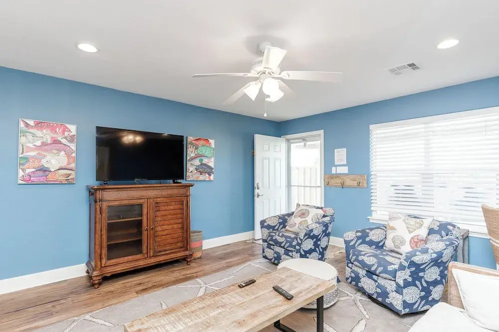 The Oasis Pet Friendly Optional Golf Cart