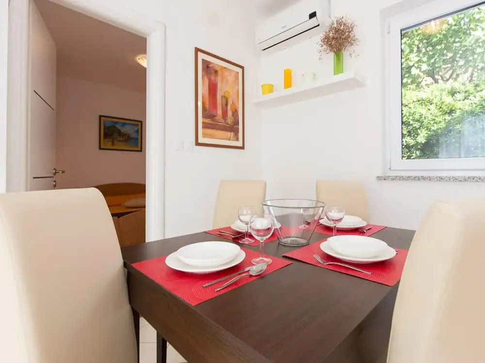Apartments Josip