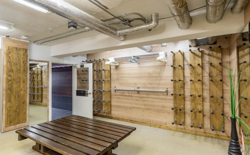 Fresh Powder Accommodation