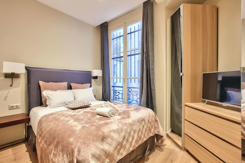 61 - Luxury Parisian Home Sebastopol 2DD