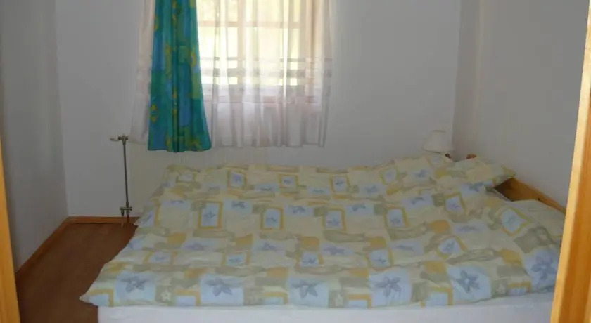 Marika Apartmanház