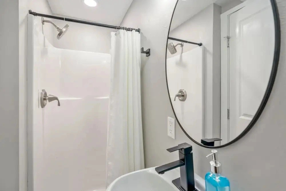 2-bedroom - Equipped Kitchen - Gated Parking