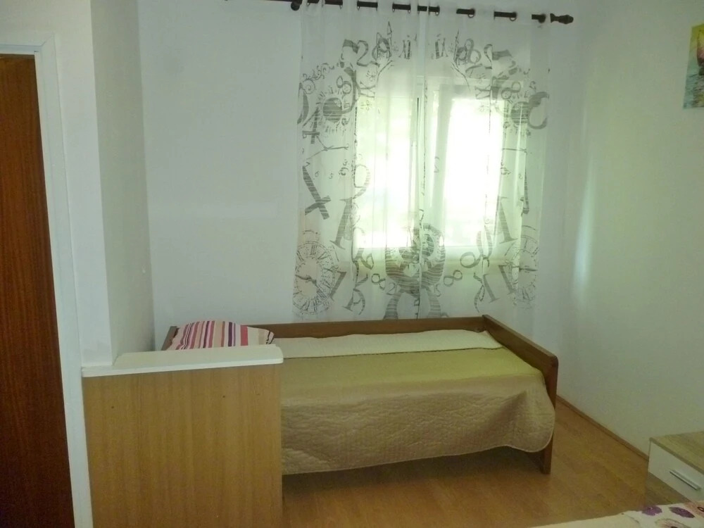 Apartment Tinka-with Beautiful Garden Area