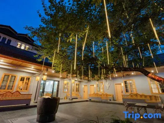 Mount Emei Jiuyue Homestay (Emeishan Scenic Area Zero Kilometer Branch)