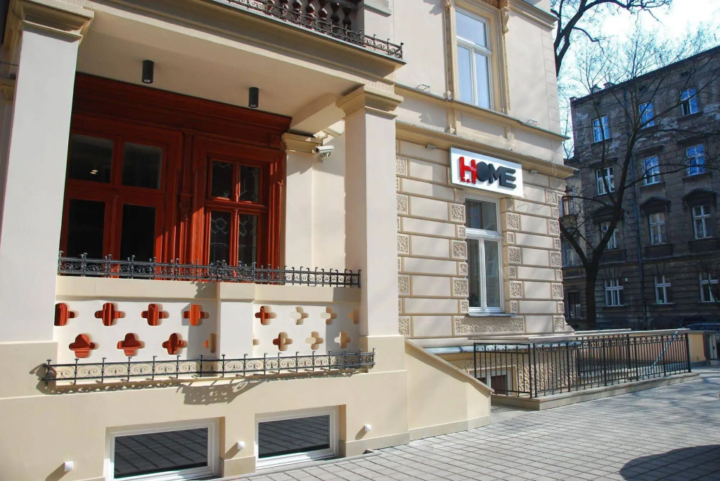 Home Aparthotel