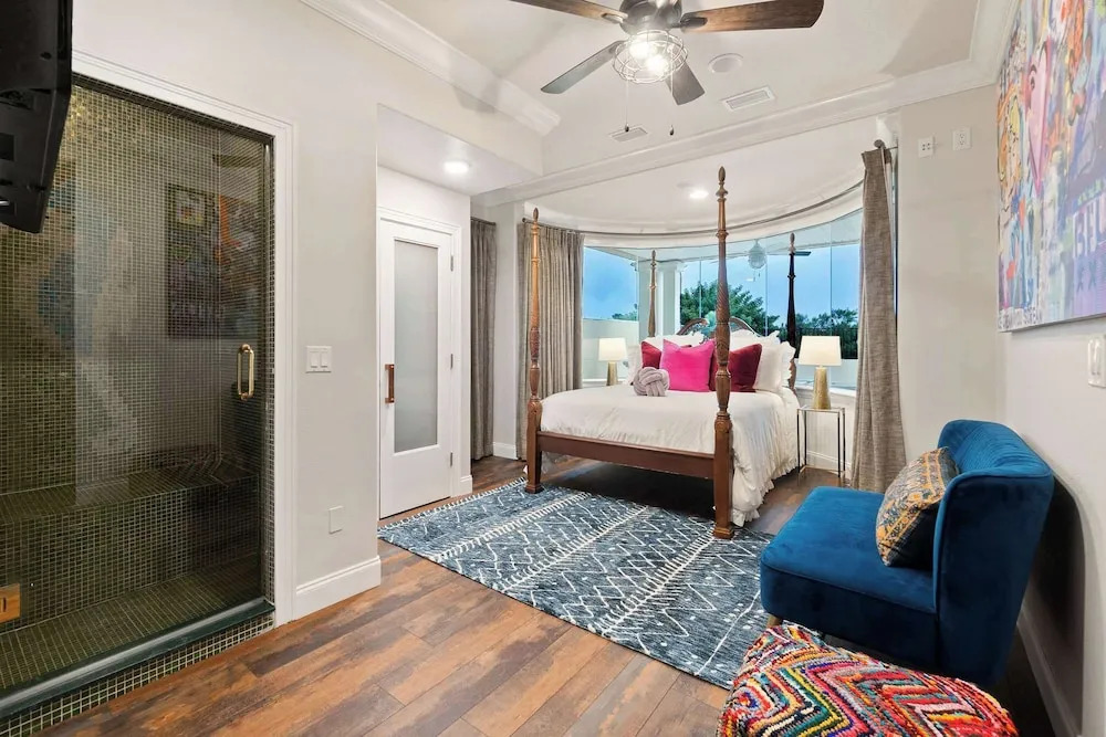 4 Bedroom Beach Bliss
