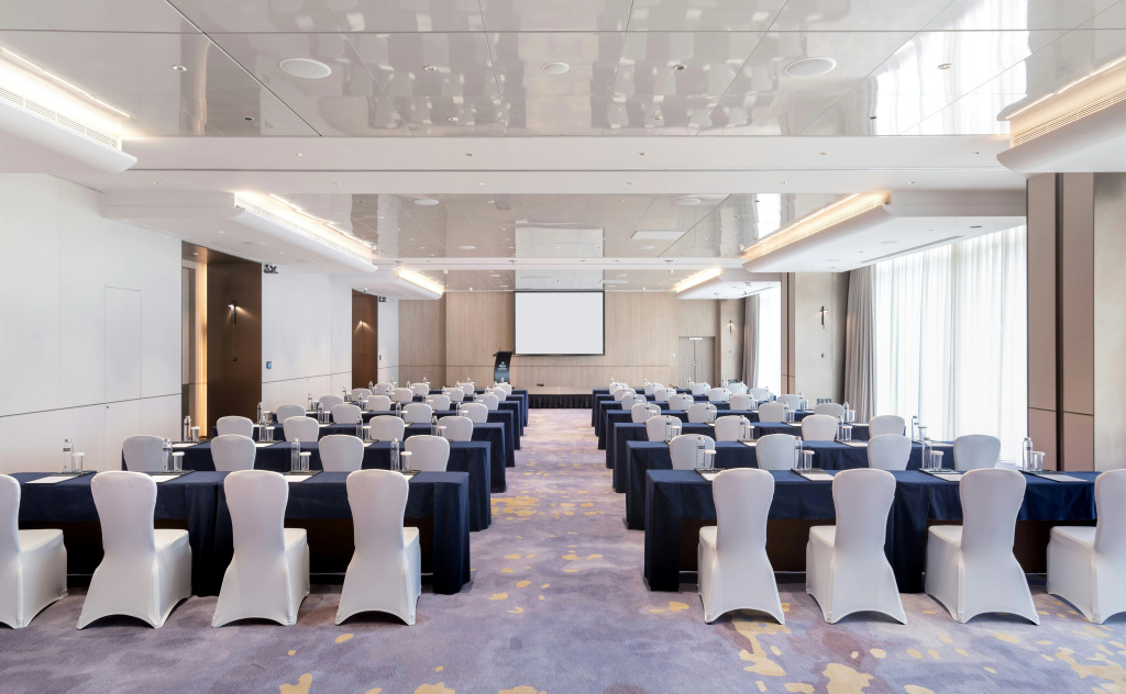 深圳国际会展中心希尔顿酒店 前海华发冰雪世界店 Hilton Shenzhen World Exhibition & Convention Centre Qianhai Snow World