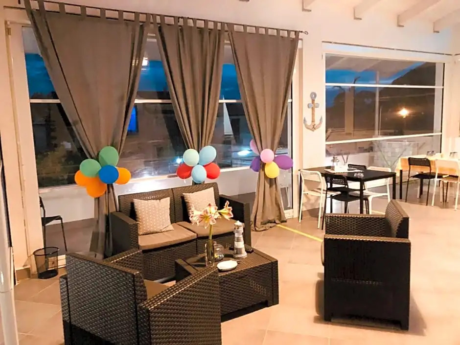 B&B Dionea