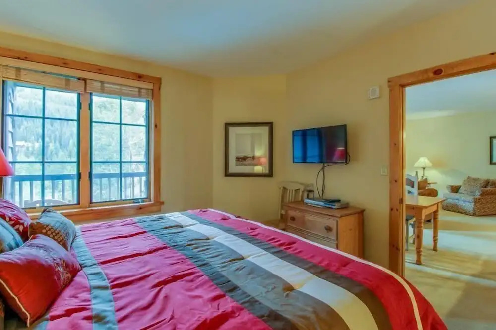 1 Bedroom Mountain Condo In The Heart Of River Run Village Within Walking Distance To Ski