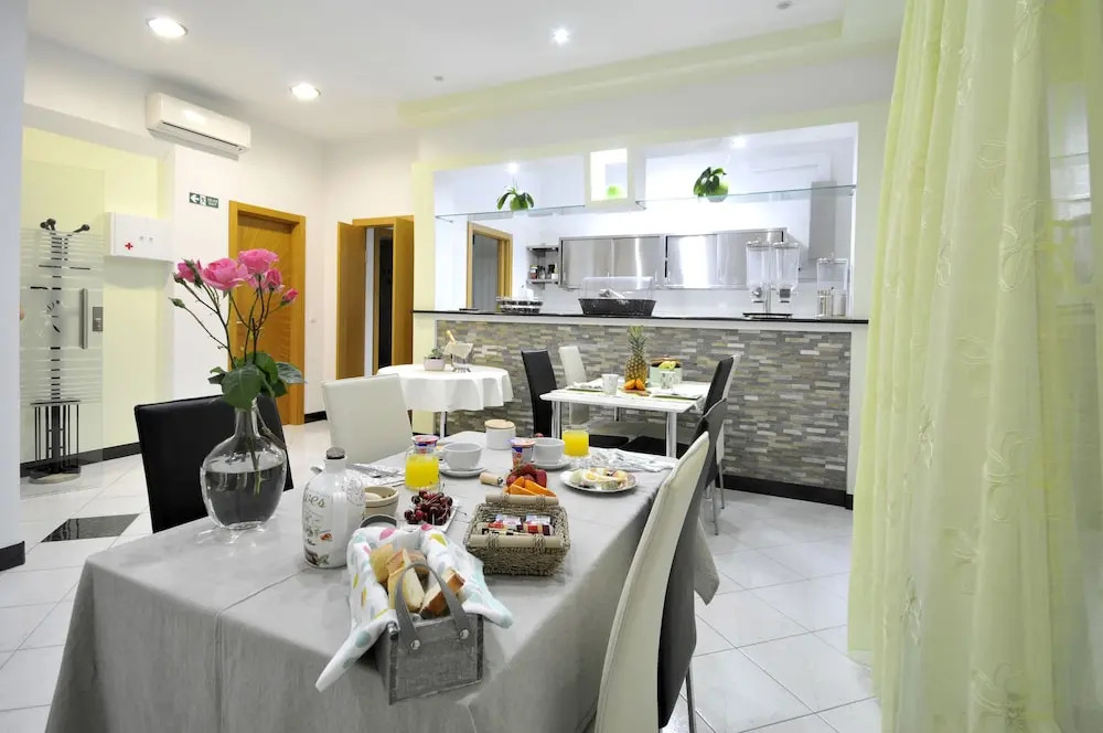 Apartments & Rooms Villa Maslina