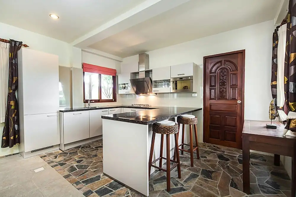 8 Bedroom Twin villas on Samrong Bay beach front resort
