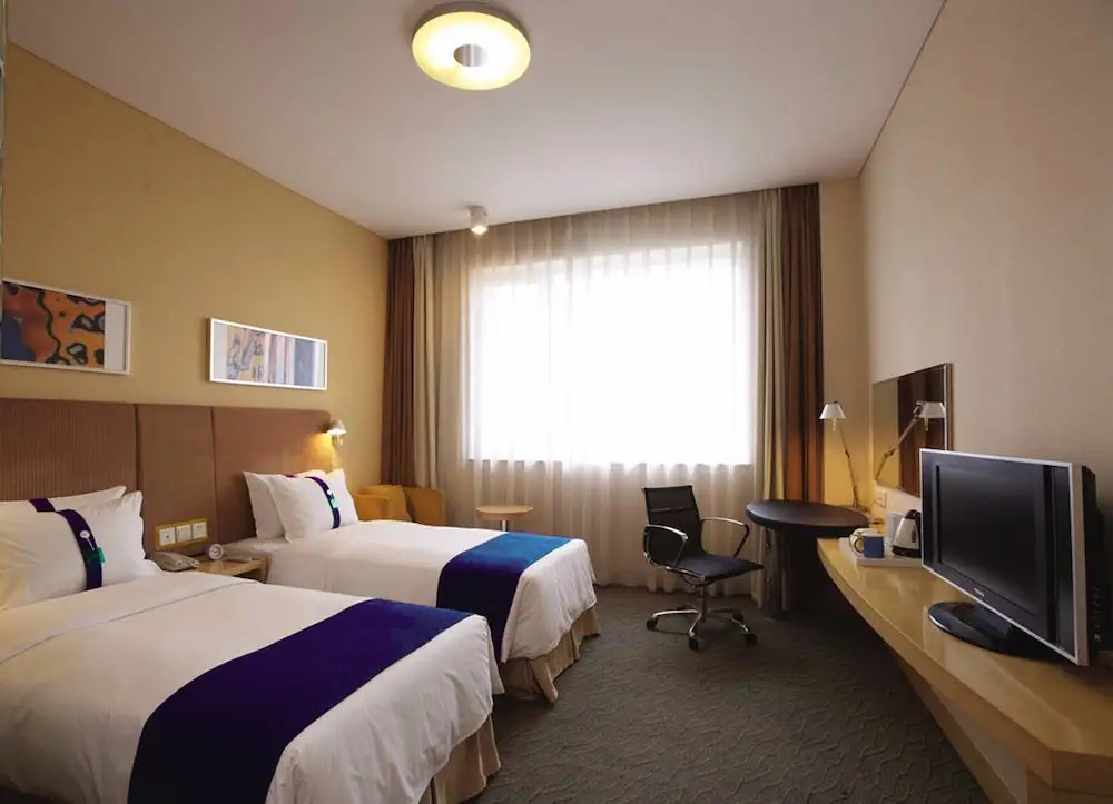 Holiday Inn Express Shanghai Tourism Zone