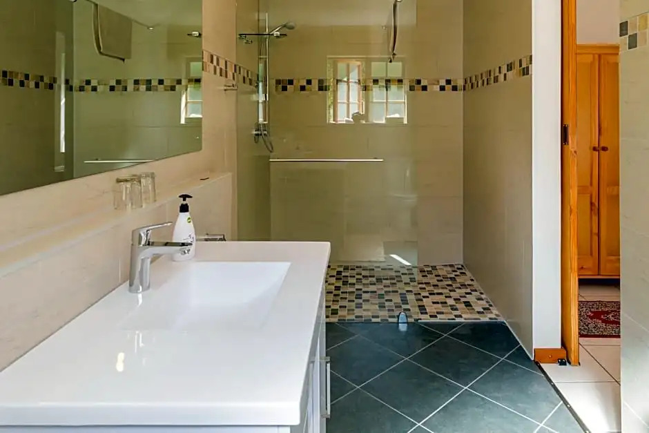 Hout Bay Lodge