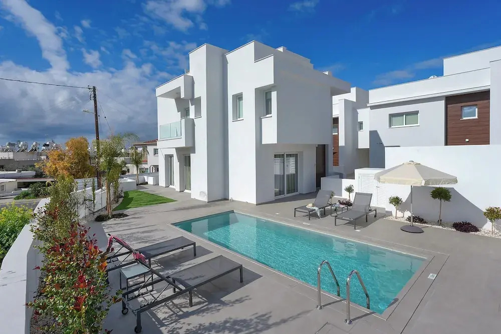 Sun and Moon Luxury Villas Ayia Napa
