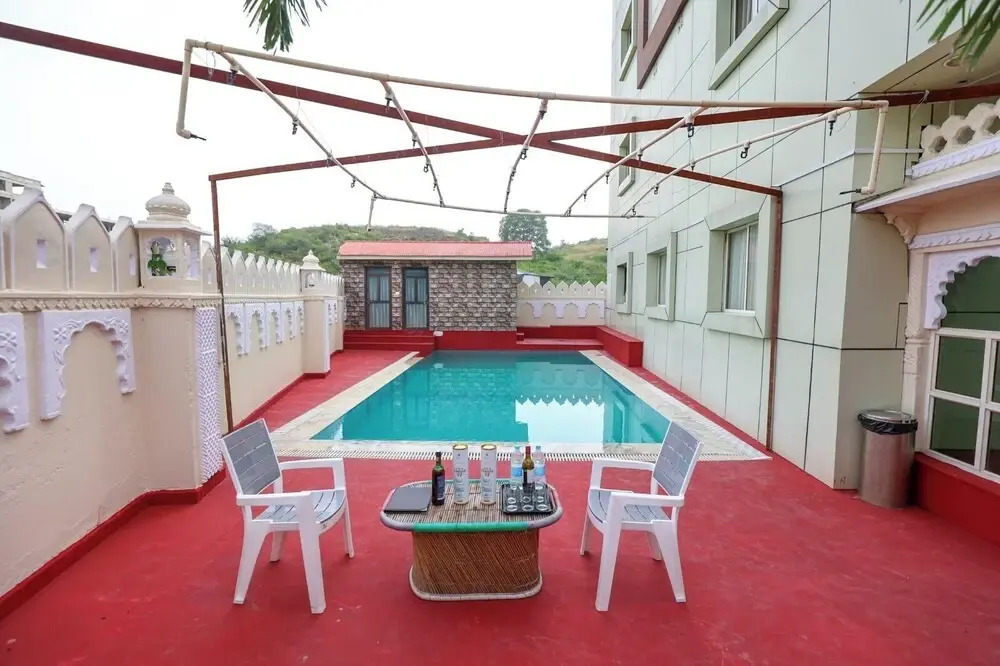 Hotel Veda Resort