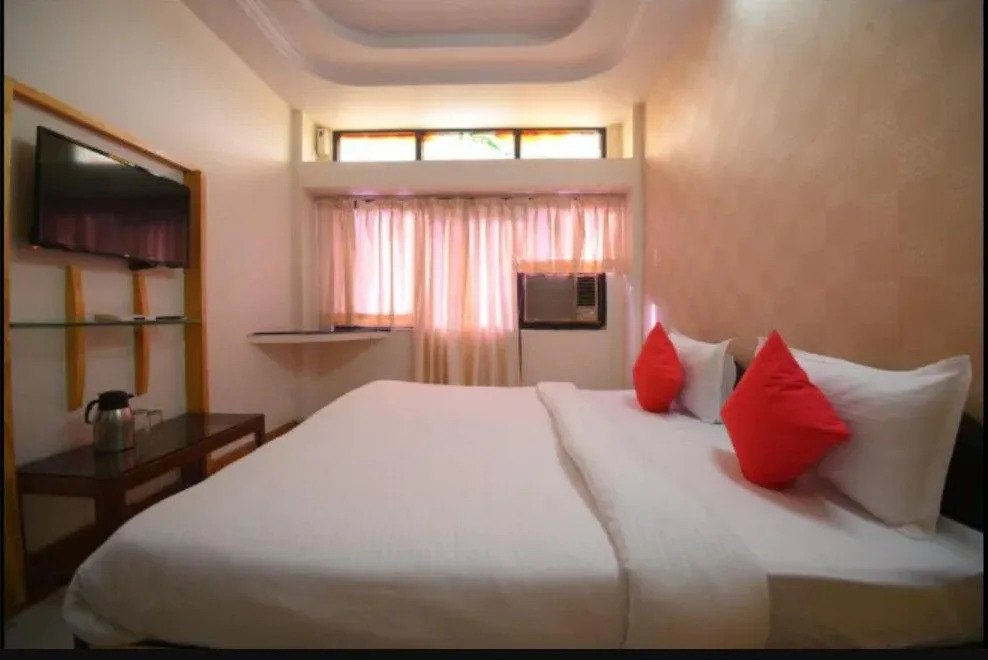 Hotel Neelam Palace
