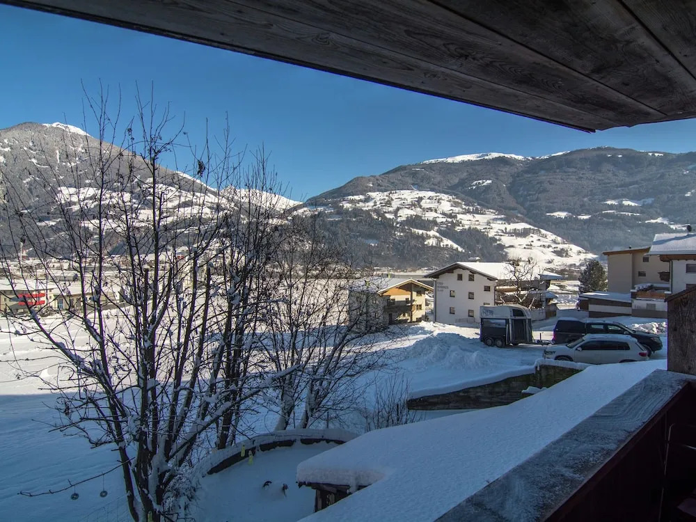 Voguish Apartment In Kaltenbach Zillertalim With Terrace