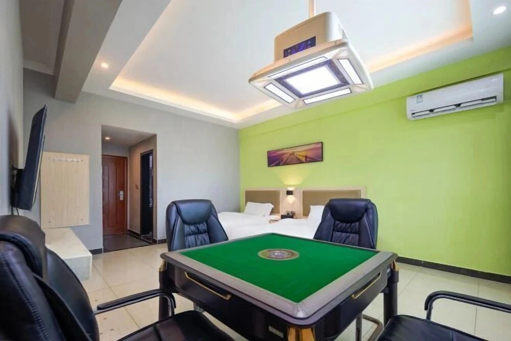 Junyue Business Hotel