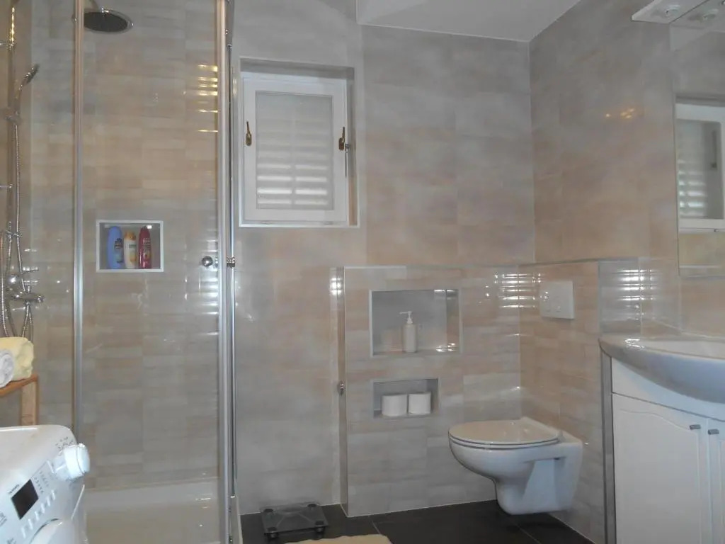 Apartments Brešan