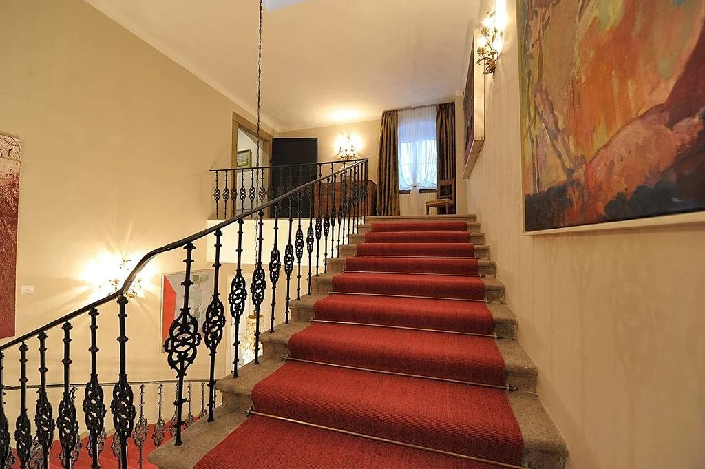 eee Hotel Perg