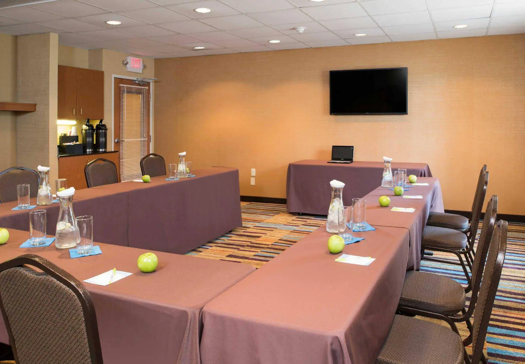 Fairfield Inn & Suites by Marriott Columbus East