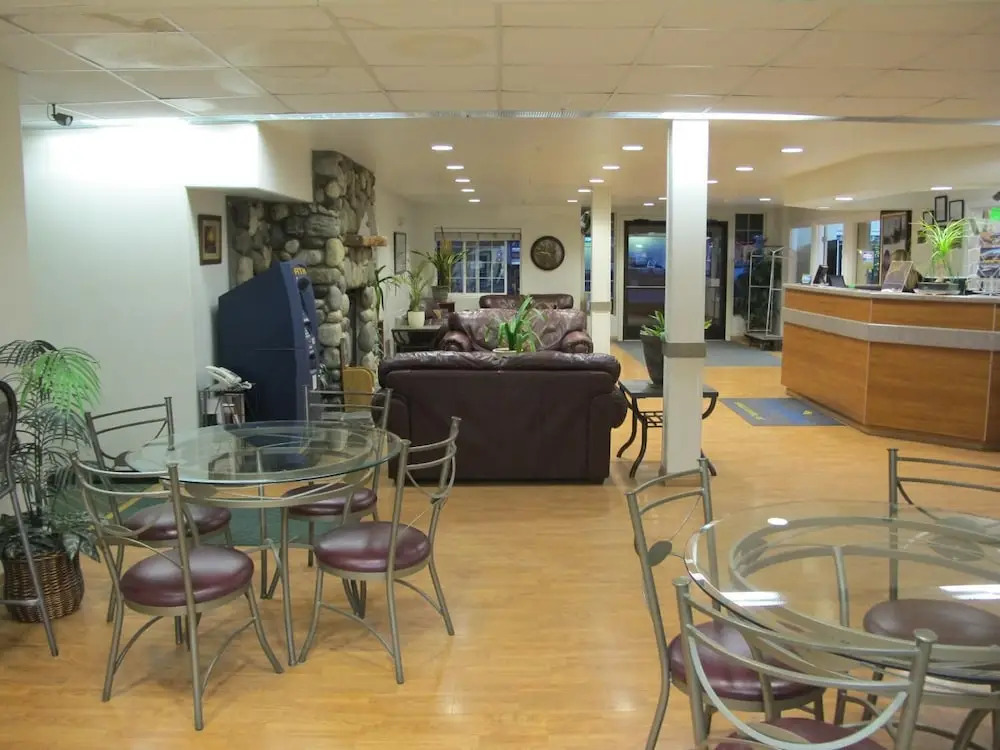 Microtel Inn & Suites Anchorage Area Eagle River