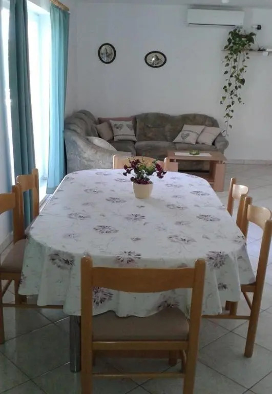 Apartment Ante - 10 m from sea